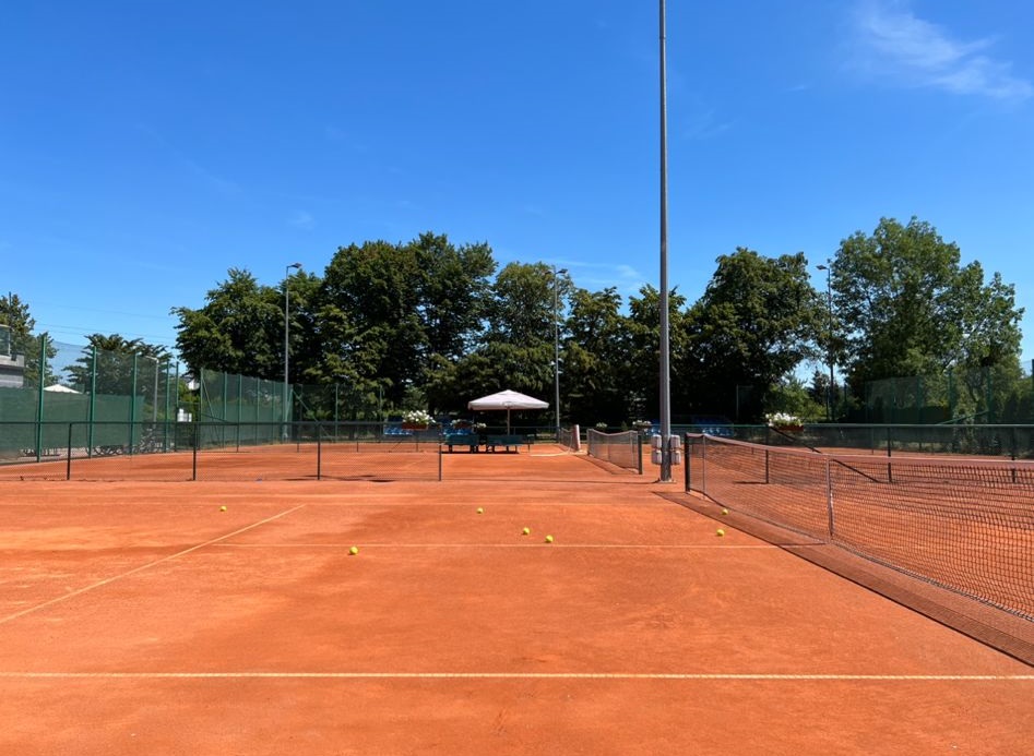 trening na korcie tenisowym dla dorosłych trening tenisowy dla dorosłych we Wrocławiu